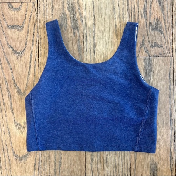 Old Navy PowerChill Longline Sports Bra for Girls in Navy Blue Size Medium (8) - Picture 1 of 9